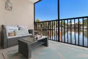 6 Royal Palm Way #Unit 111 Boca Raton, FL 33432