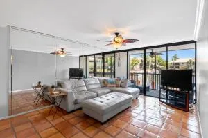 6 Royal Palm Way #Unit 111 Boca Raton, FL 33432