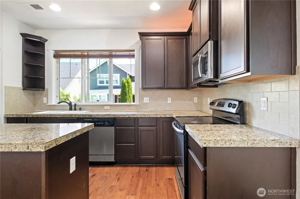 21011 SE 39TH DR Bothell, WA 98021