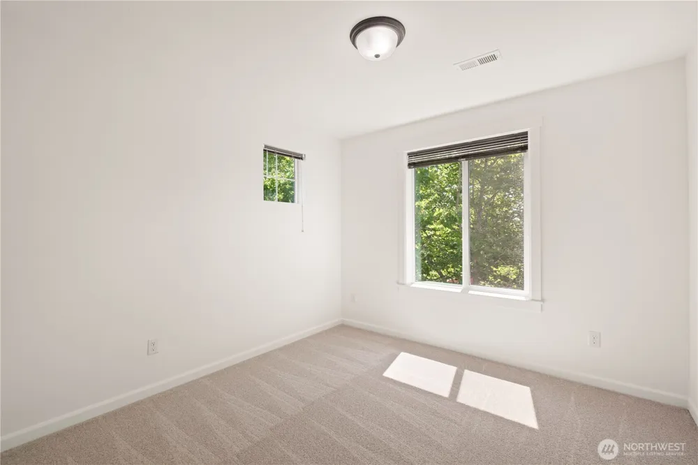 21011 SE 39TH DR Bothell, WA 98021