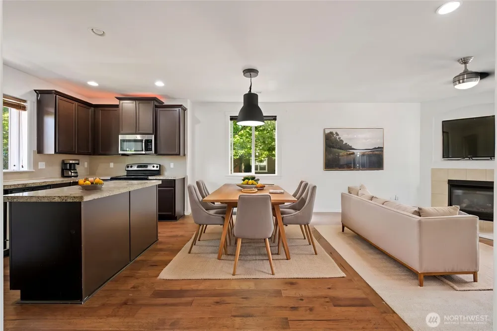 21011 SE 39TH DR Bothell, WA 98021
