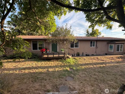3295 Hastings