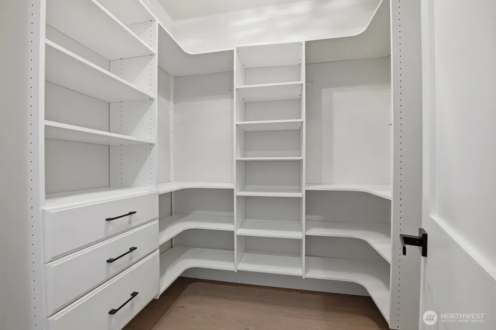 8529 230th Place SW #10 Edmonds, WA 98026