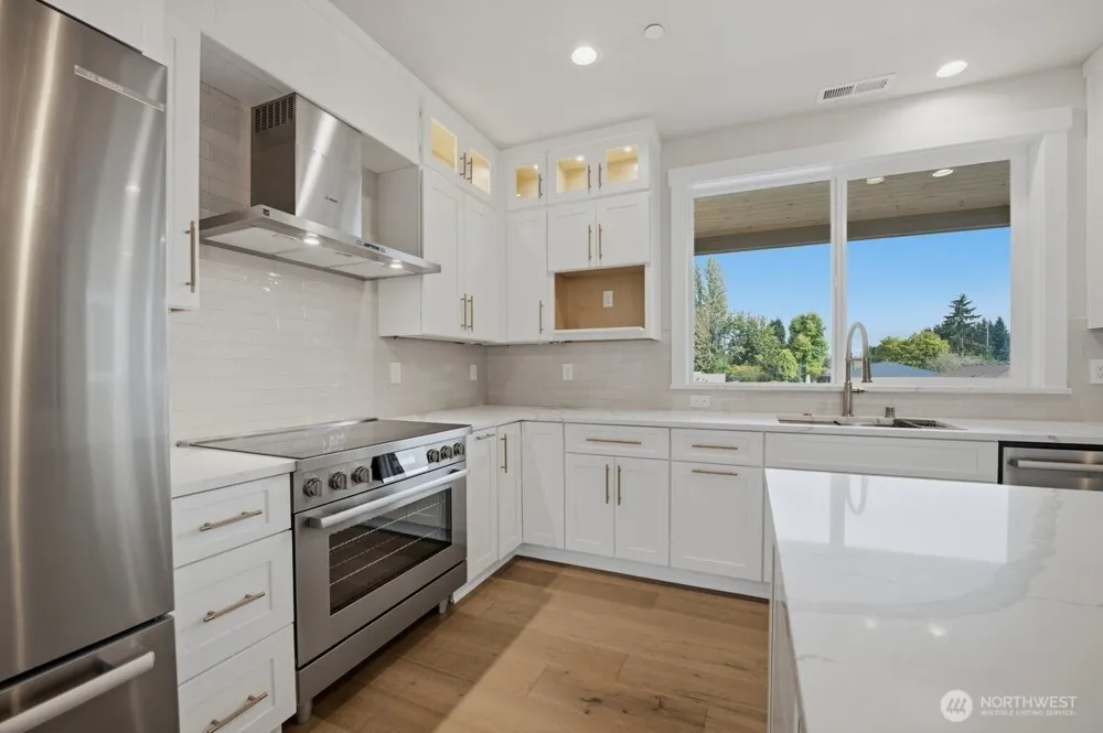8529 230th Place SW #10 Edmonds, WA 98026