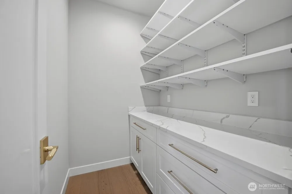8529 230th Place SW #10 Edmonds, WA 98026