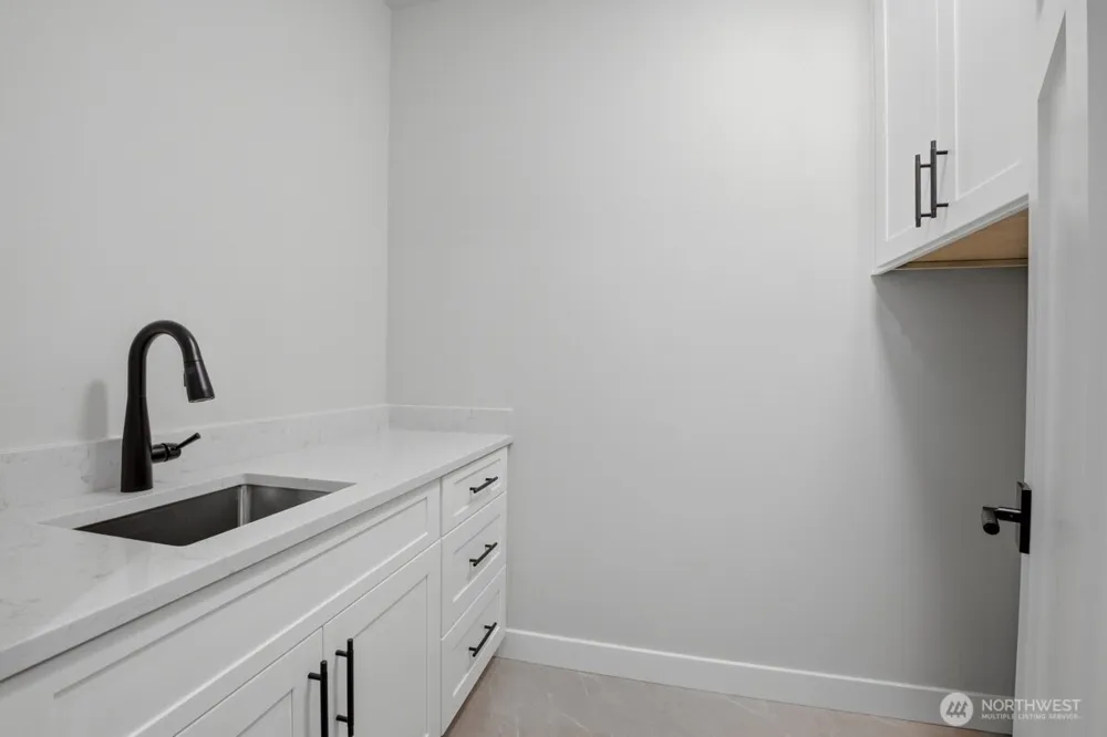 8529 230th Place SW #10 Edmonds, WA 98026