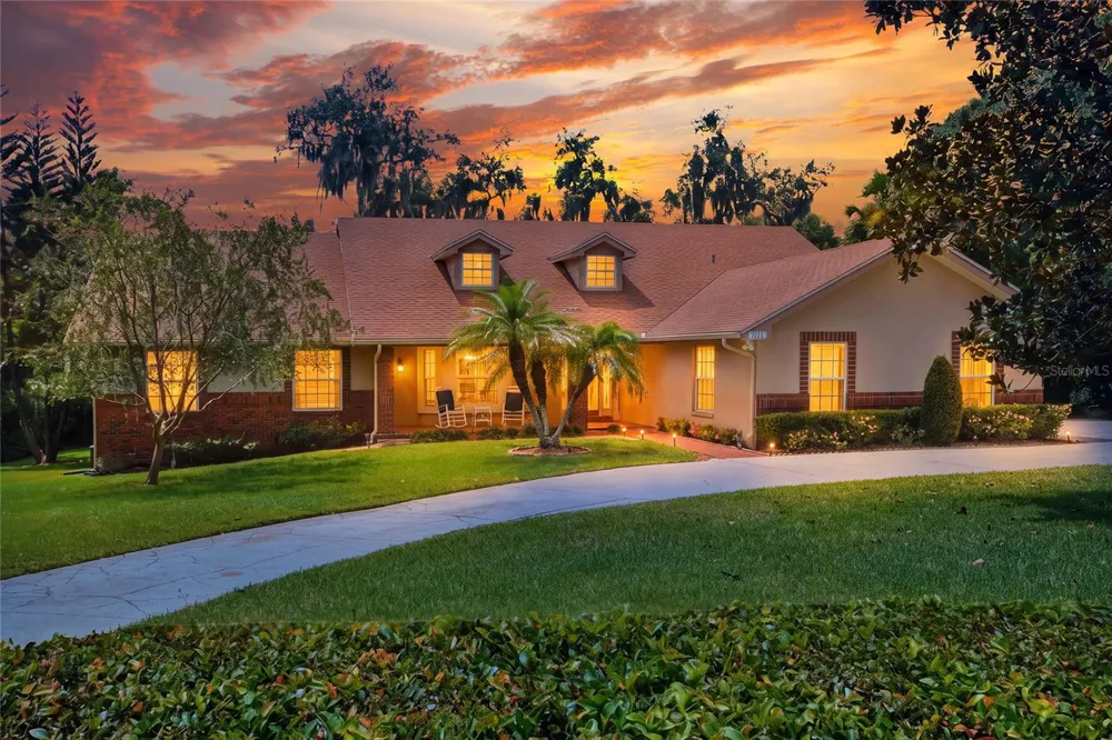 1221 E EDGEWOOD DRIVE Lakeland, FL 33803