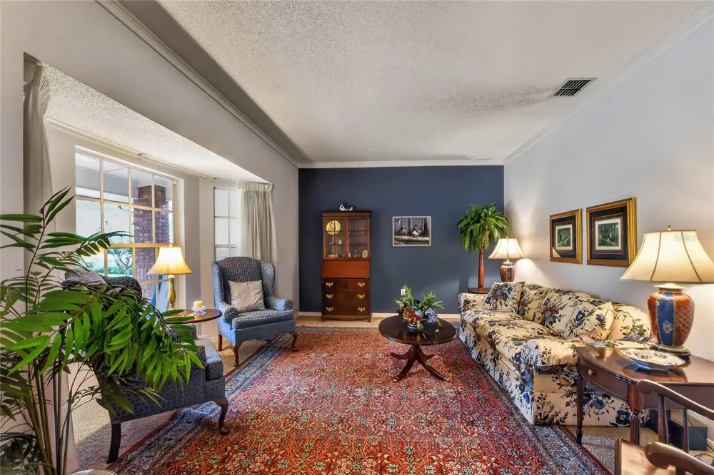 1221 E EDGEWOOD DRIVE Lakeland, FL 33803