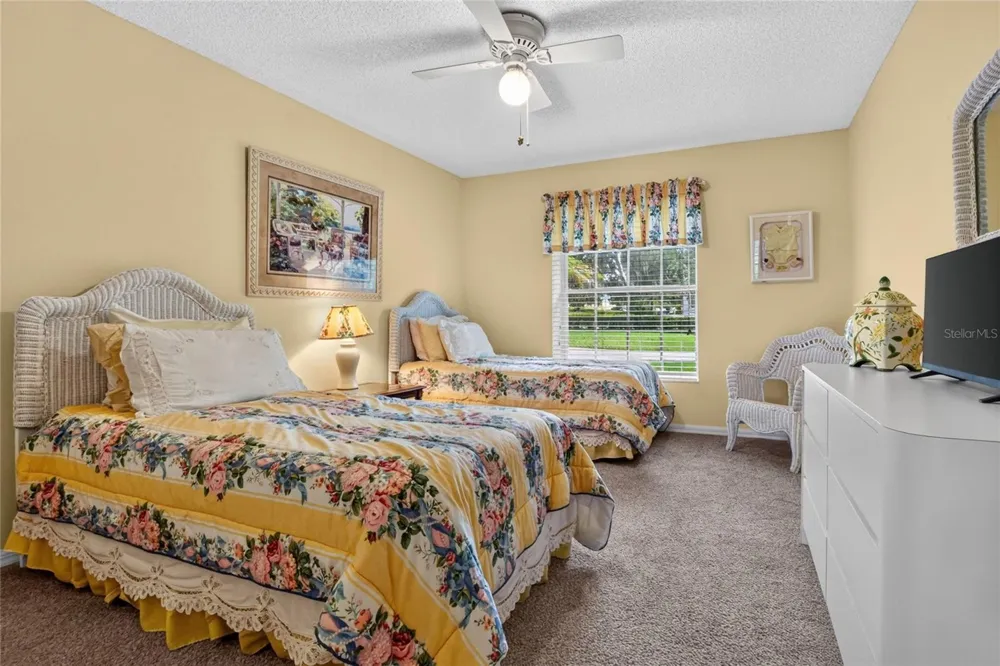 1221 E EDGEWOOD DRIVE Lakeland, FL 33803