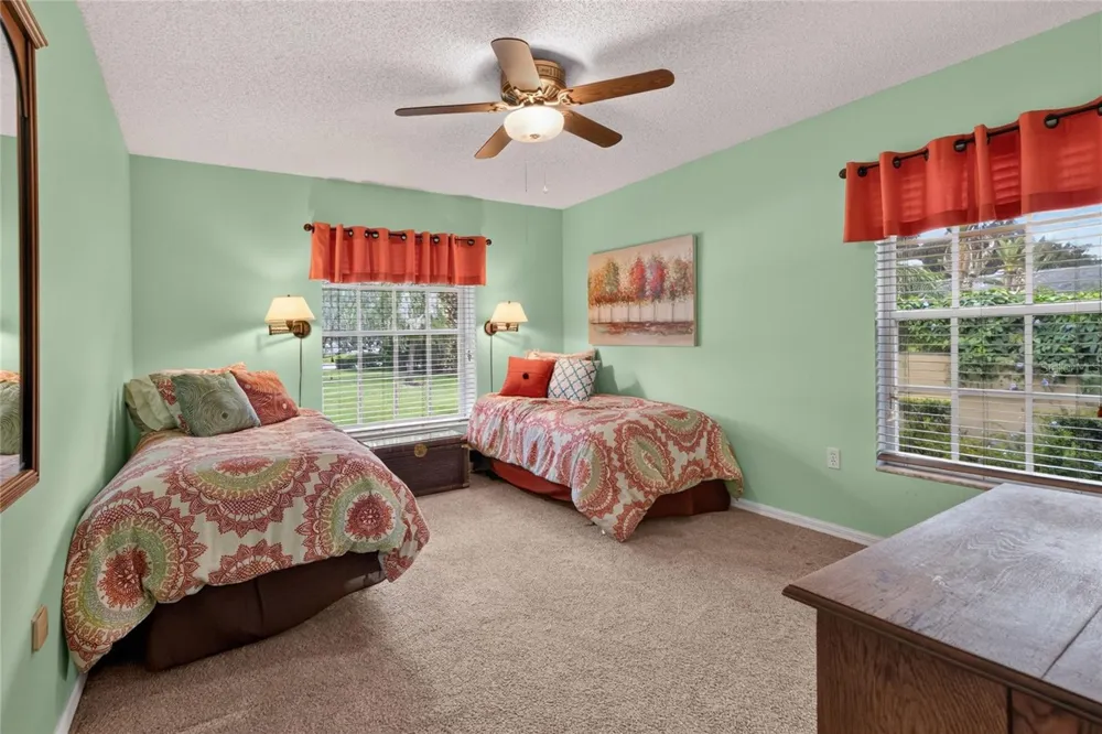 1221 E EDGEWOOD DRIVE Lakeland, FL 33803