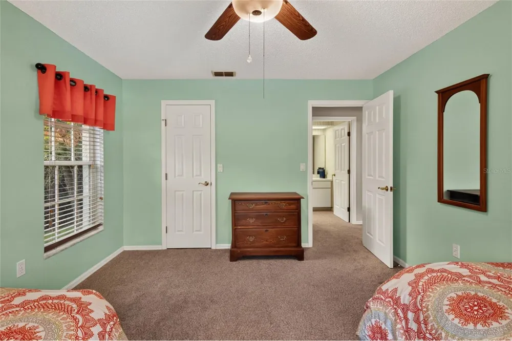 1221 E EDGEWOOD DRIVE Lakeland, FL 33803