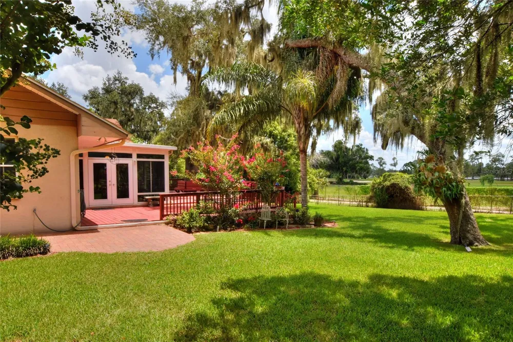 1221 E EDGEWOOD DRIVE Lakeland, FL 33803