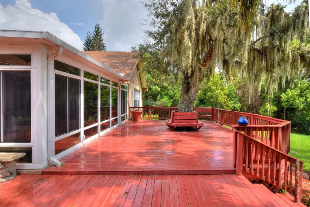 1221 E EDGEWOOD DRIVE Lakeland, FL 33803