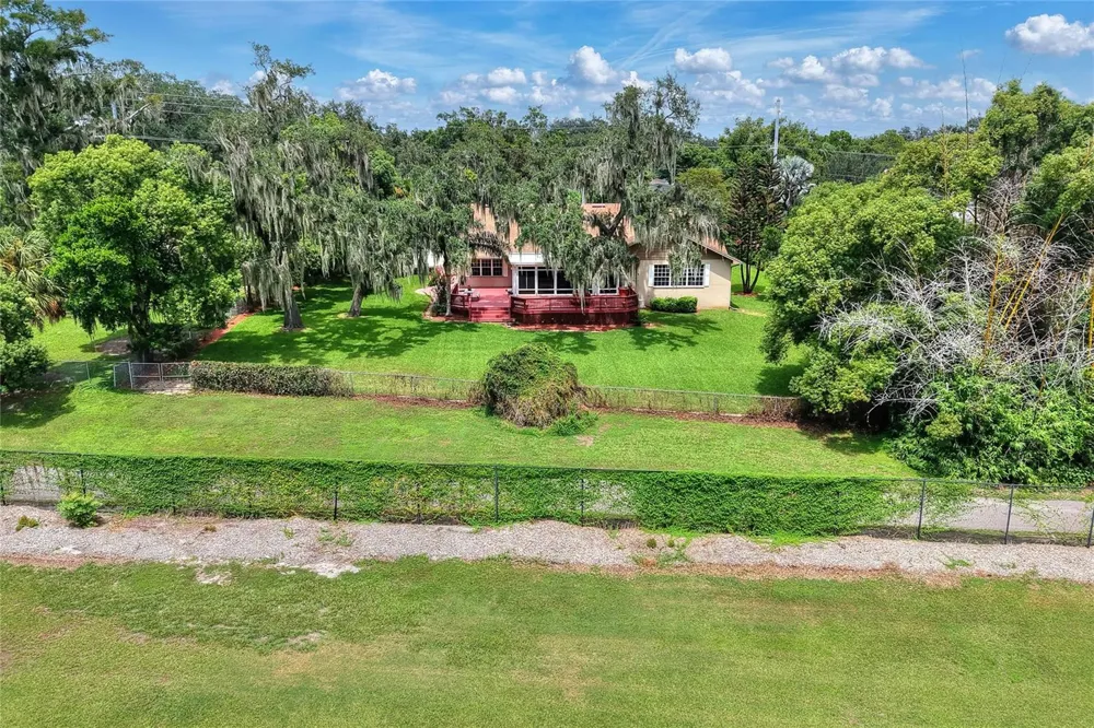 1221 E EDGEWOOD DRIVE Lakeland, FL 33803