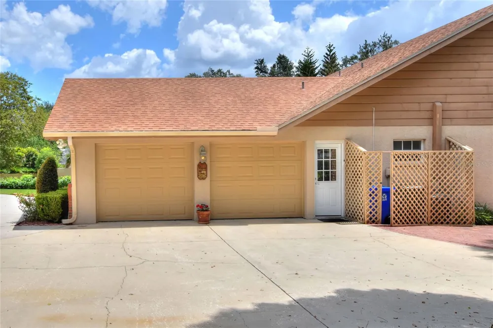 1221 E EDGEWOOD DRIVE Lakeland, FL 33803