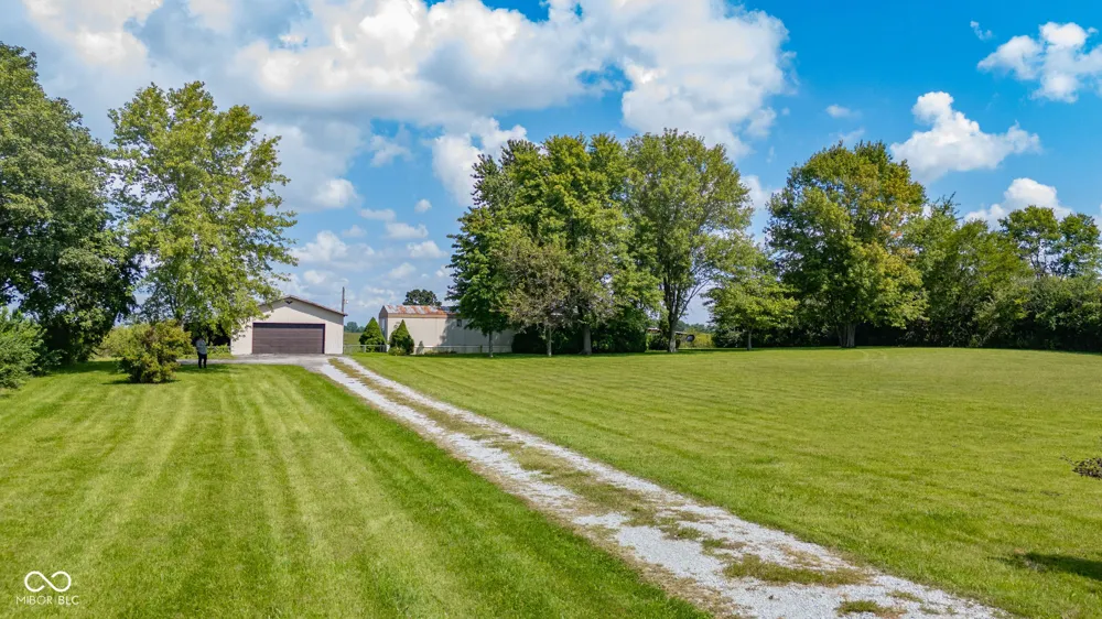 9990 W State Road 38 Markleville, IN 46056