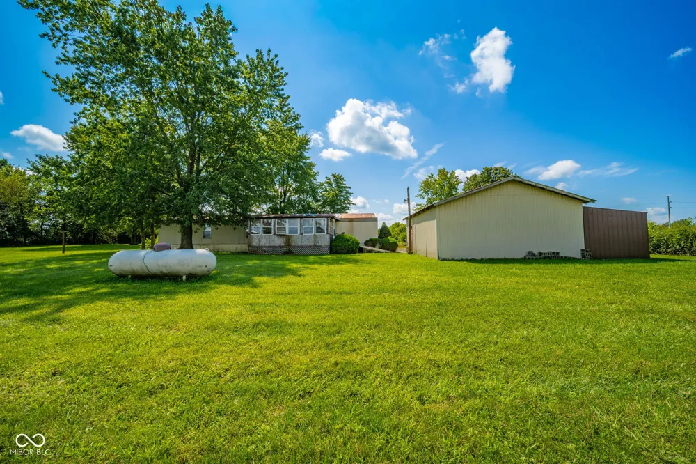 9990 W State Road 38 Markleville, IN 46056
