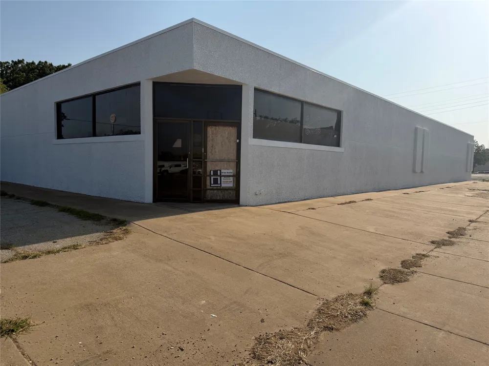 500 W Walker Street Breckenridge, TX 76424