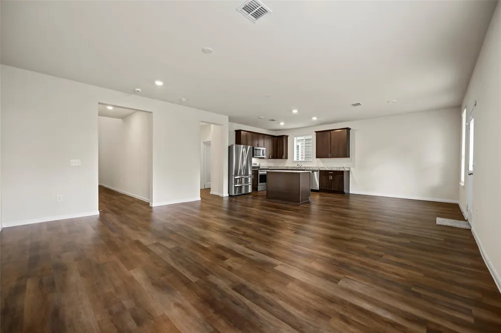 19202 Tannach Drive Tomball, TX 77375