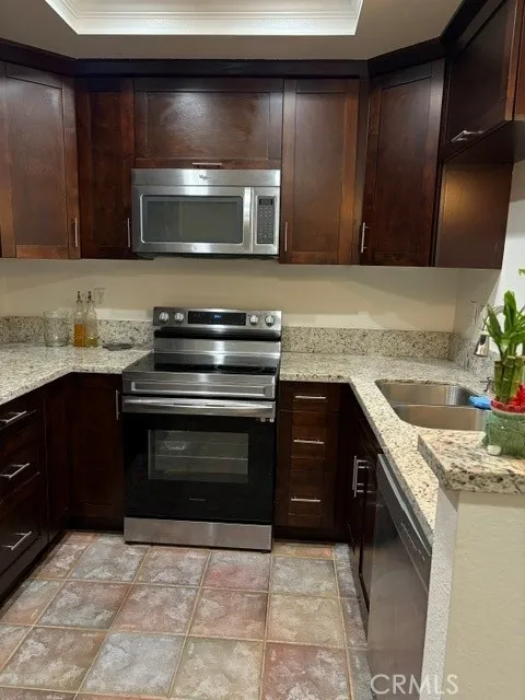 9 Silktassel Rancho Santa Margarita, CA 92688