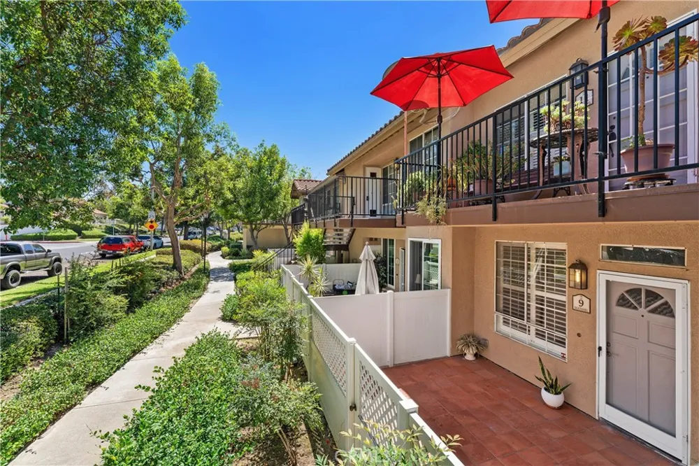 9 Silktassel Rancho Santa Margarita, CA 92688