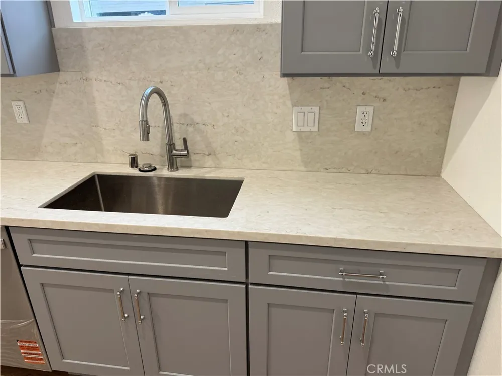 8686 Hastings Cir Huntington Beach, CA 92647