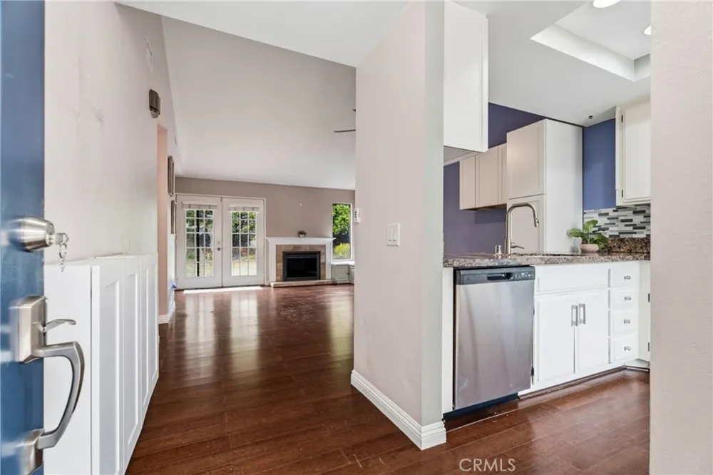 26352 Rainbow Glen Newhall, CA 91321