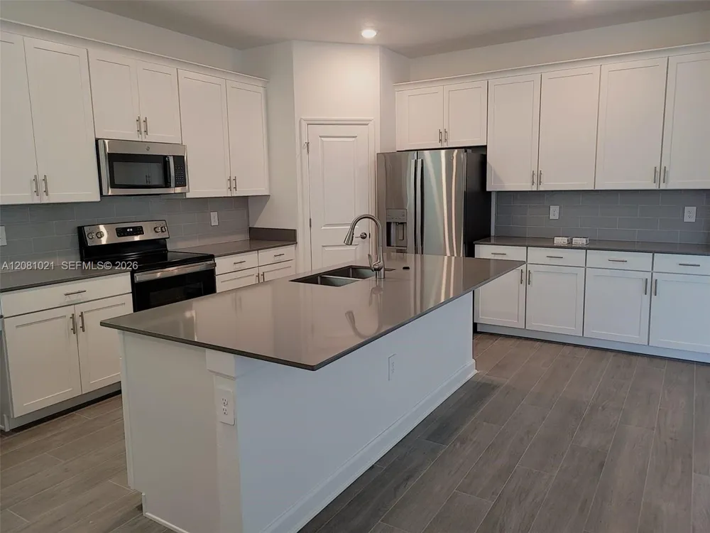 11926 Language Way Orlando, FL 32832
