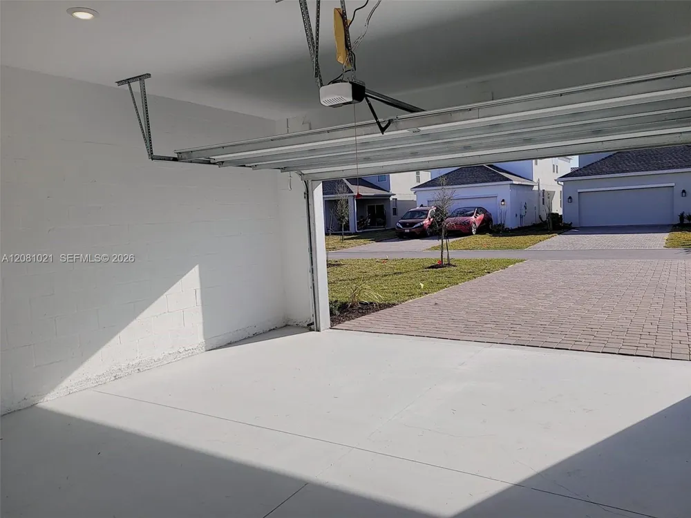 11926 Language Way Orlando, FL 32832