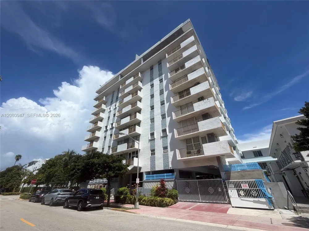 245 18th St #805 Miami Beach, FL 33139