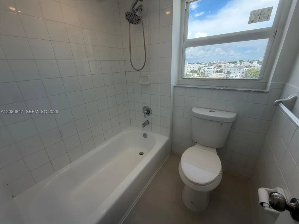 245 18th St #805 Miami Beach, FL 33139