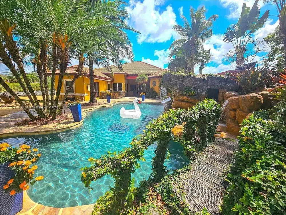 14503 SW 16TH STREET Davie, FL 33325