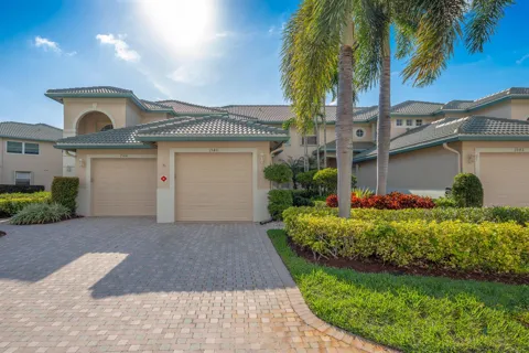1540 SE PRESTWICK LANE #12-A