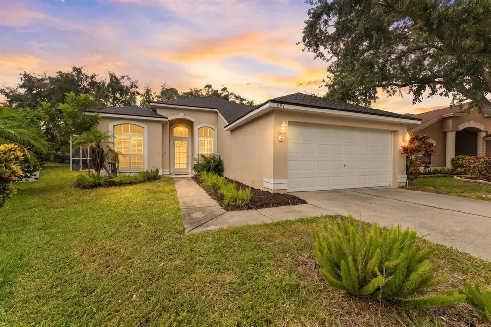 491 BRILAND STREET Tarpon Springs, FL 34689