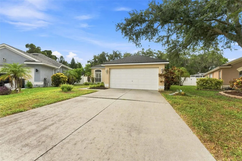491 BRILAND STREET Tarpon Springs, FL 34689