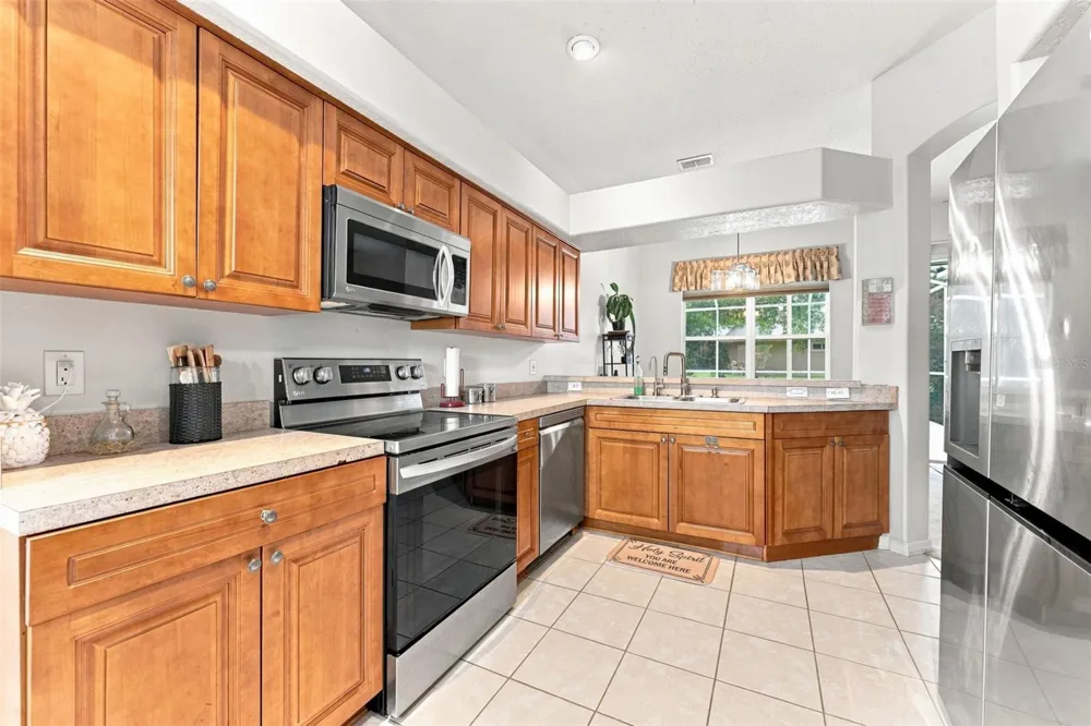 491 BRILAND STREET Tarpon Springs, FL 34689