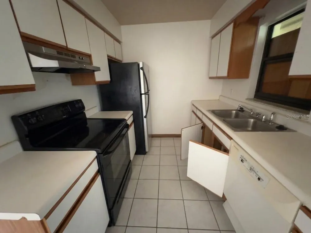996 GRAYSON DRIVE Orlando, FL 32825