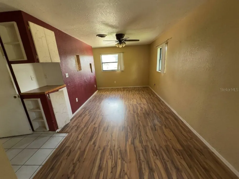 996 GRAYSON DRIVE Orlando, FL 32825