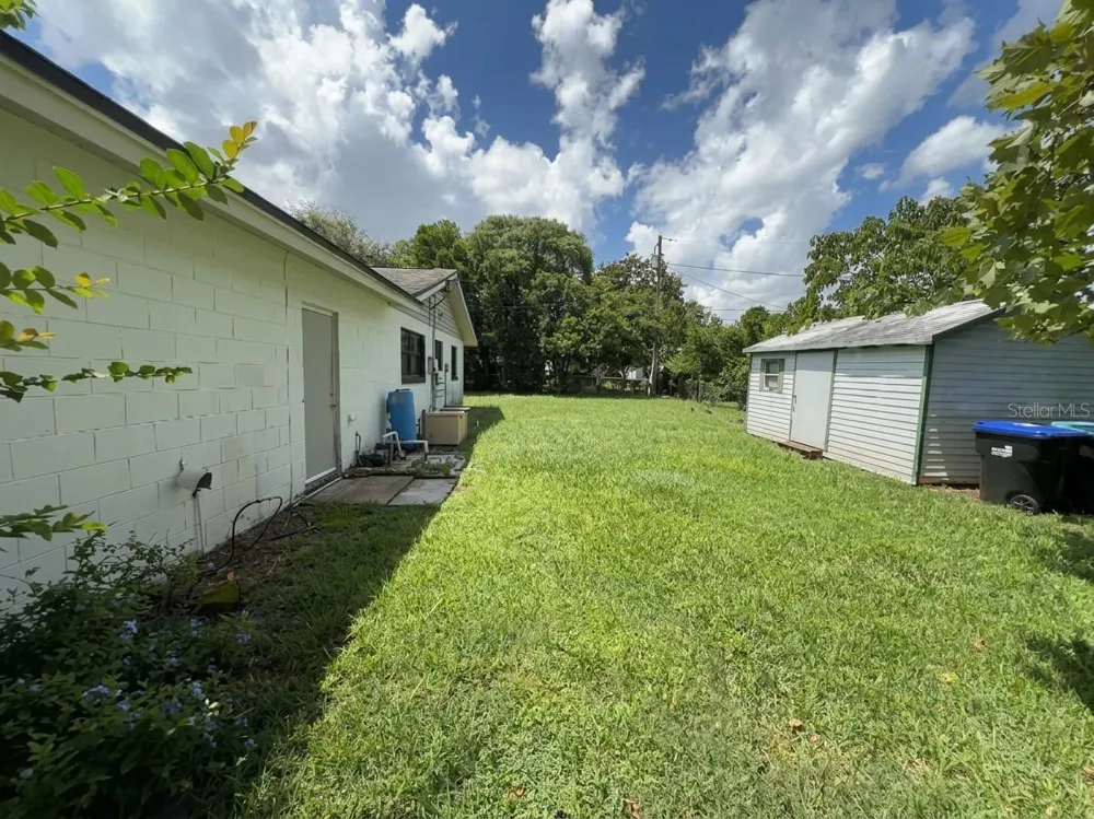 996 GRAYSON DRIVE Orlando, FL 32825