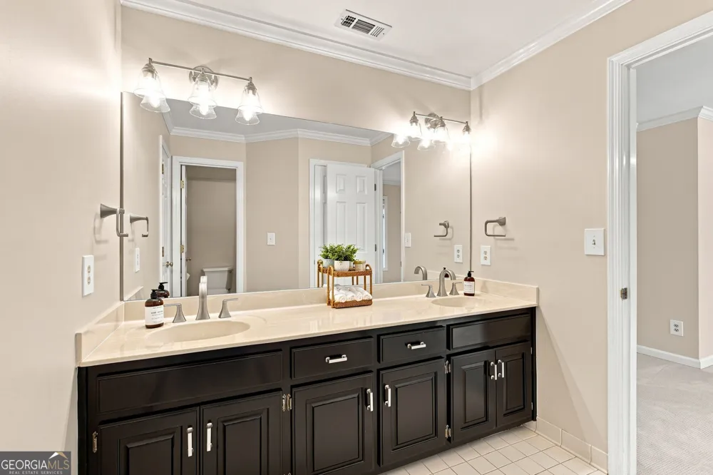 2175 River Cliff DR Roswell, GA 30076