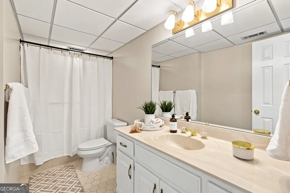 2175 River Cliff DR Roswell, GA 30076