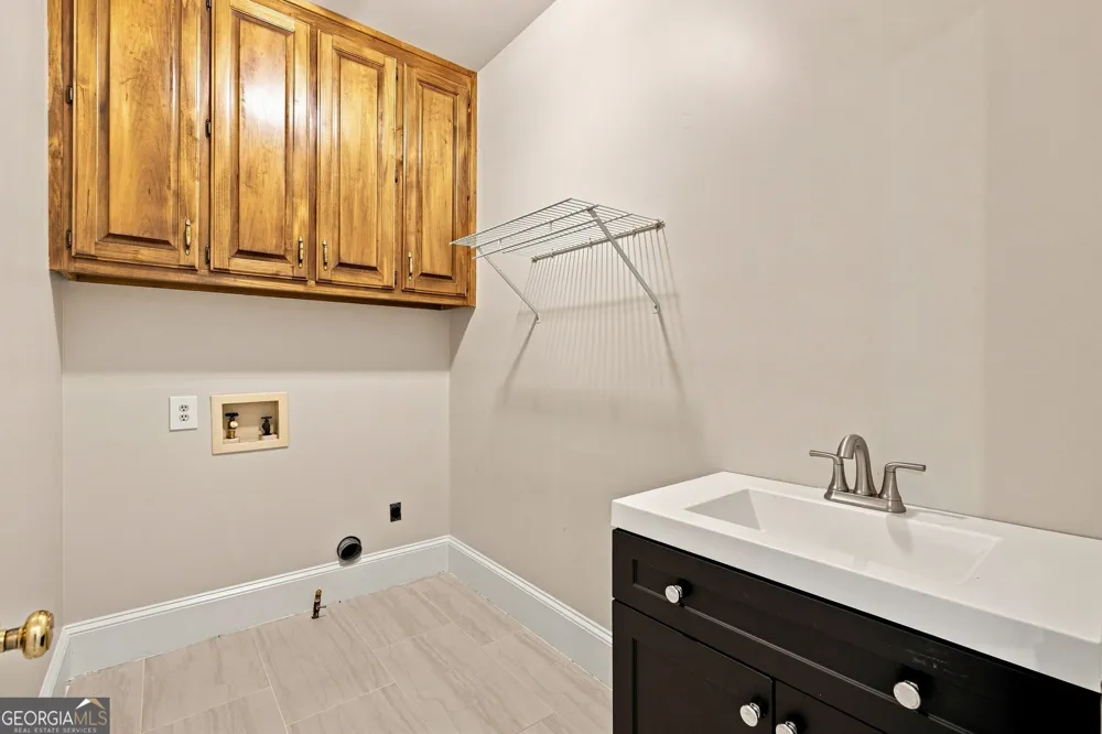 2175 River Cliff DR Roswell, GA 30076