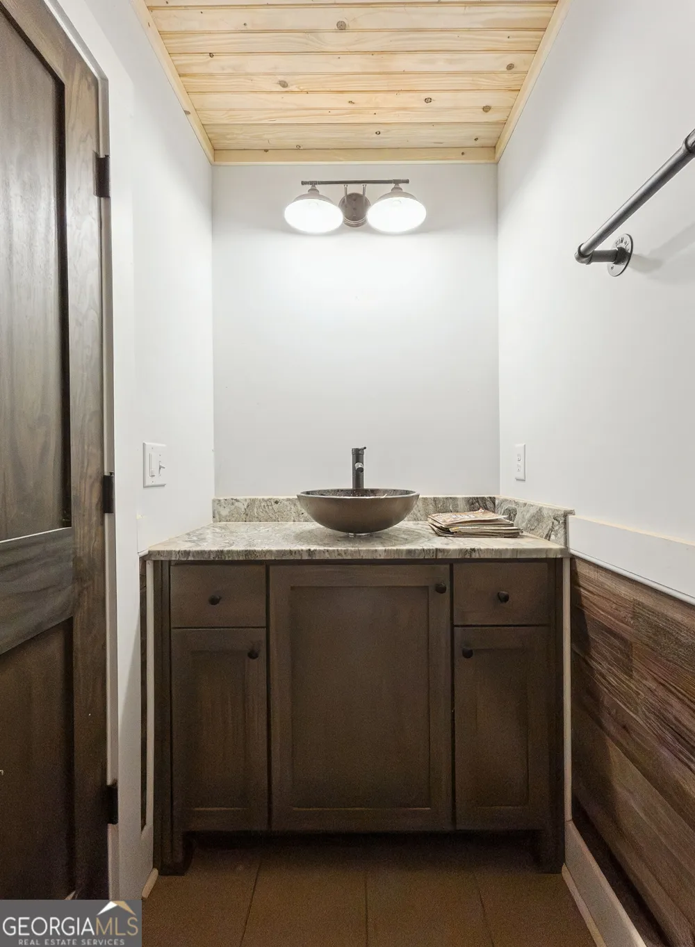 4896 Barnett Shoals RD Athens, GA 30605