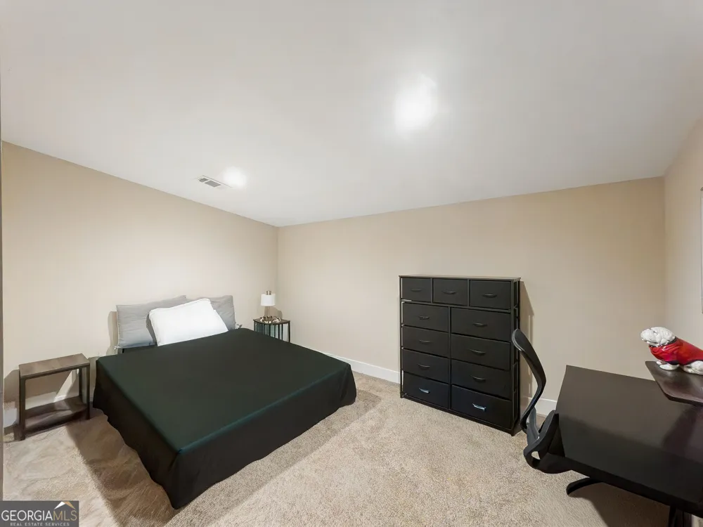 4896 Barnett Shoals RD Athens, GA 30605