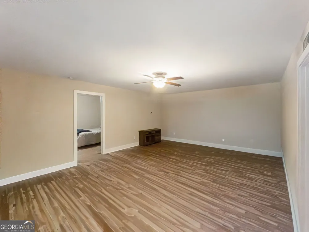 4896 Barnett Shoals RD Athens, GA 30605