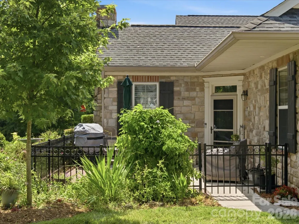 868 Ledgestone Court Tega Cay, SC 29708