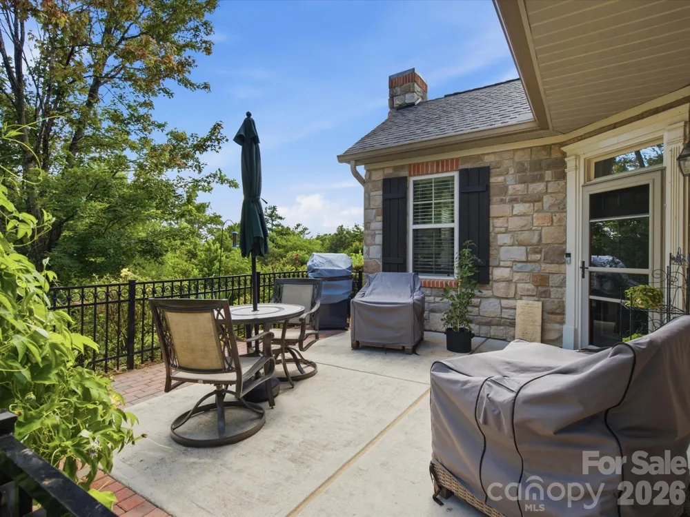 868 Ledgestone Court Tega Cay, SC 29708