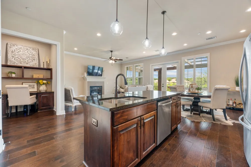 2601 Quinlan Park Road #508 Austin, TX 78732