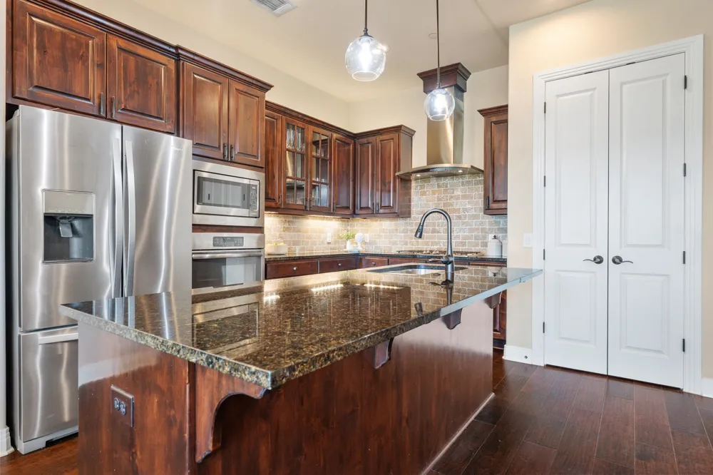 2601 Quinlan Park Road #508 Austin, TX 78732