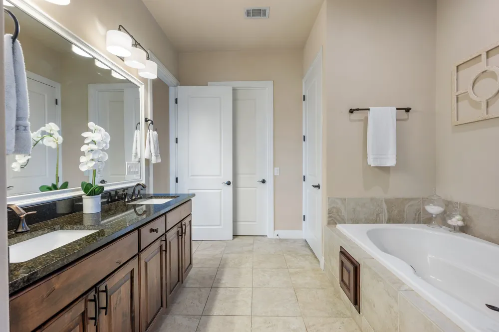 2601 Quinlan Park Road #508 Austin, TX 78732